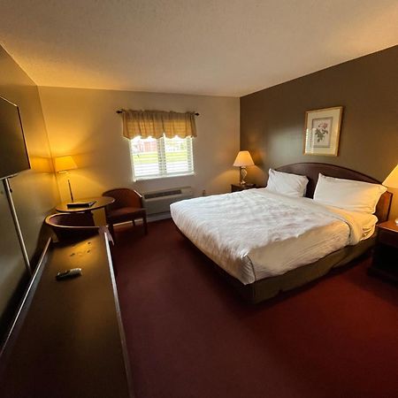 Webb'S Hotel Mayville ภายนอก รูปภาพ